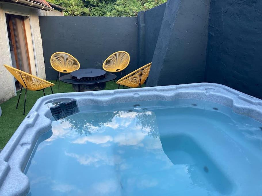 Au Bois D'Epenin - Gite Et Spa Beugin Buitenkant foto